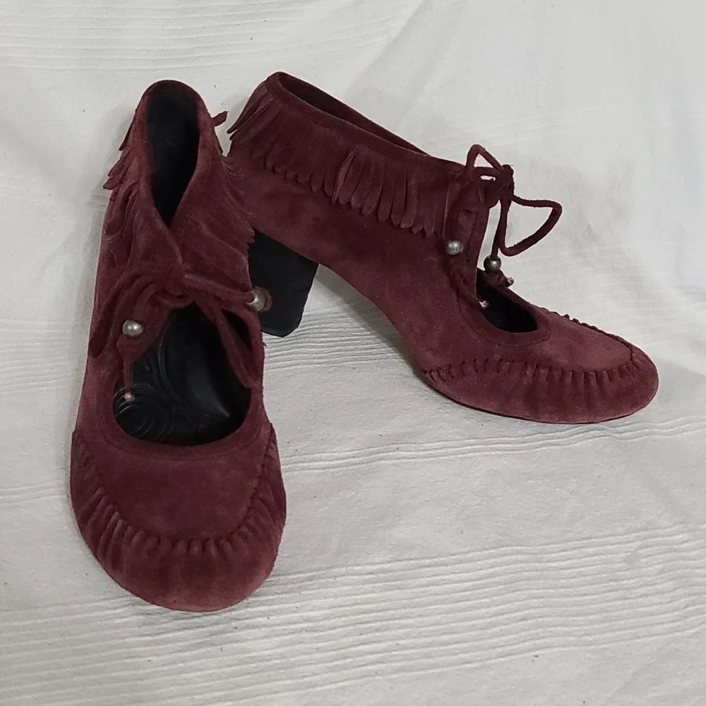 Born Burgandy Leather Moccasin Style Fringed Heeled Booties Size‎ 6.5 EUC